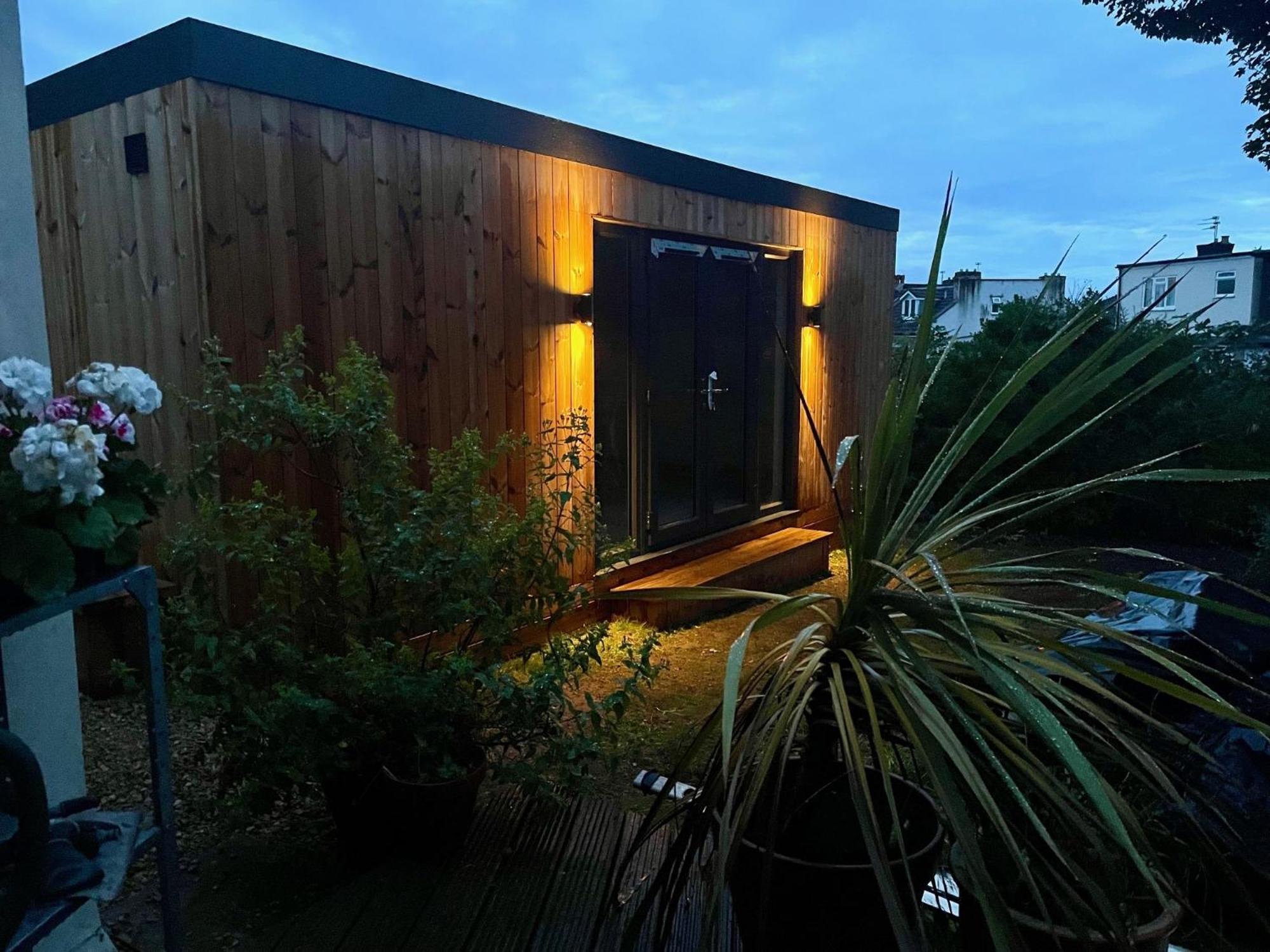 Апартаменты Redland Retreat, Cosy Garden For 2 *