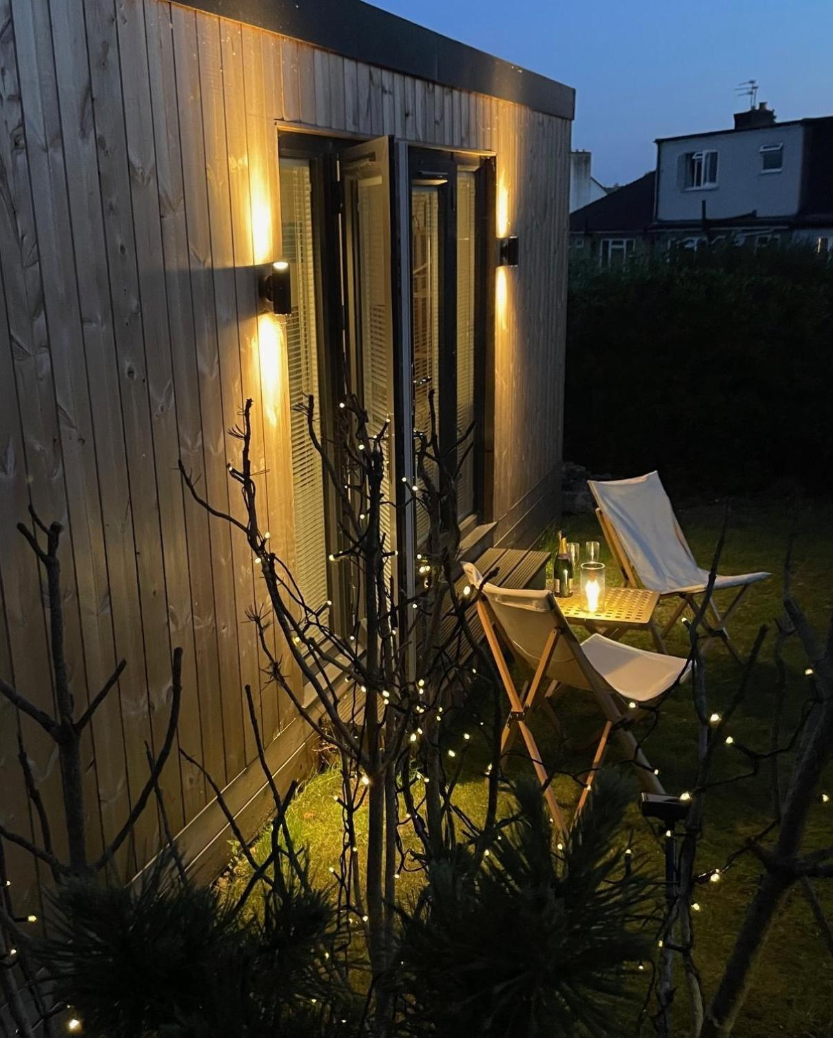 Апартаменты Redland Retreat, Cosy Garden For 2 *